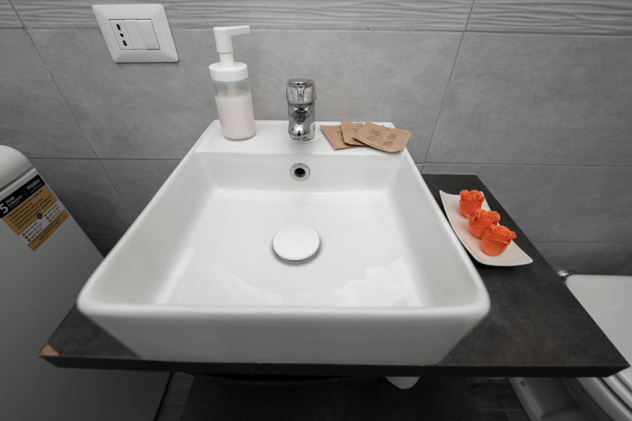 Donna Chiara Holiday House - Toledo Napoli Dış mekan fotoğraf