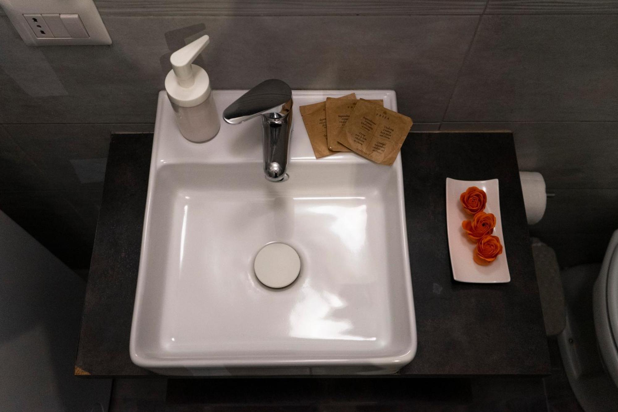 Donna Chiara Holiday House - Toledo Napoli Dış mekan fotoğraf